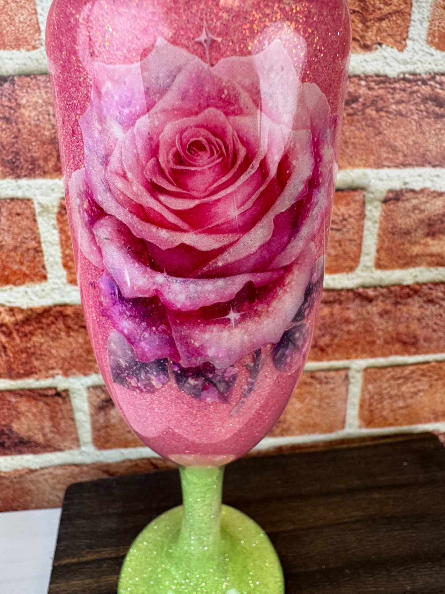Floral Rose Champagne Flute with pink rose design and green stem, 6.25 oz elegant toasting glass