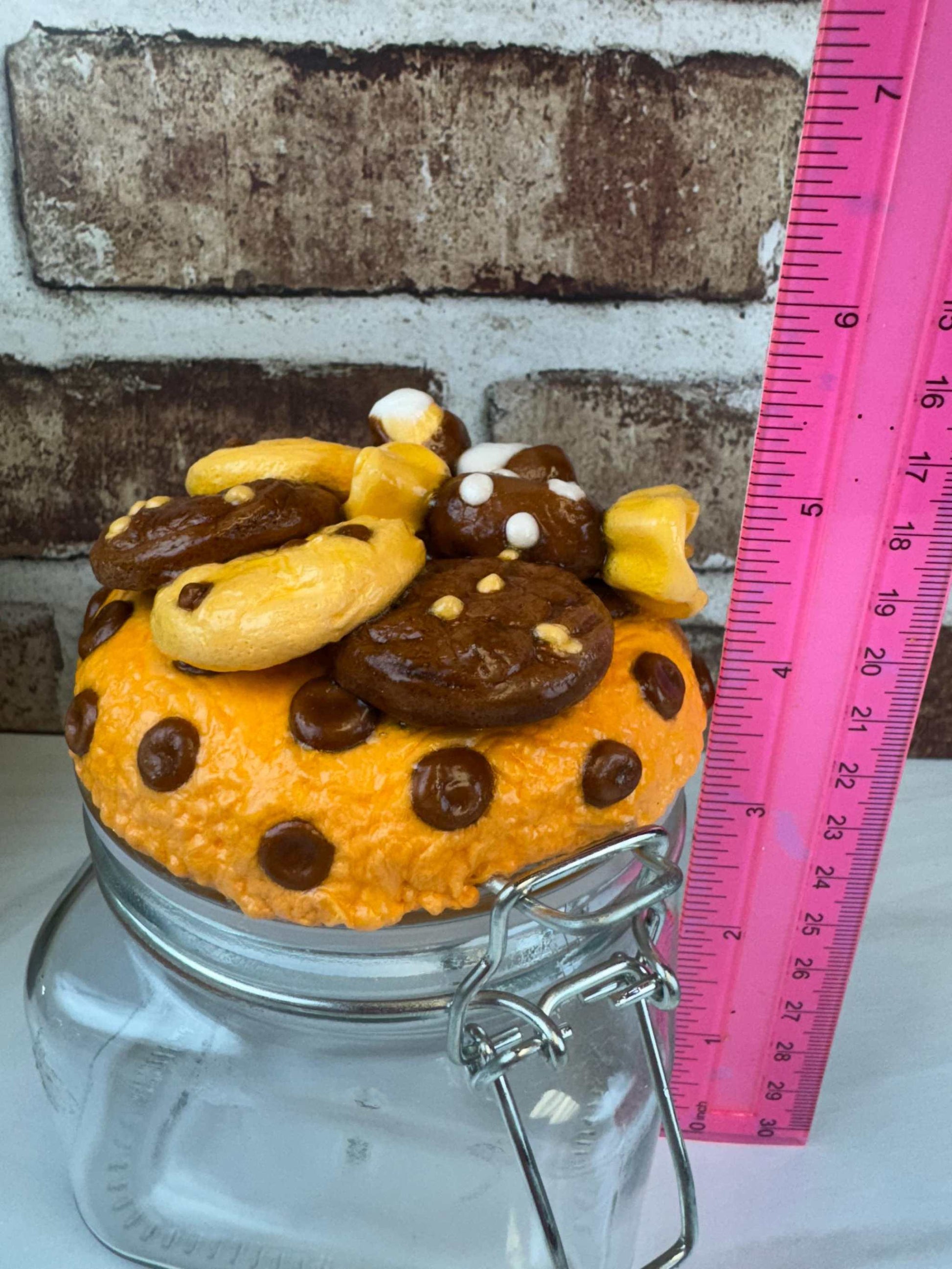 Orange brown candy jar: Perfect Treat Storage for Snacks and Candies