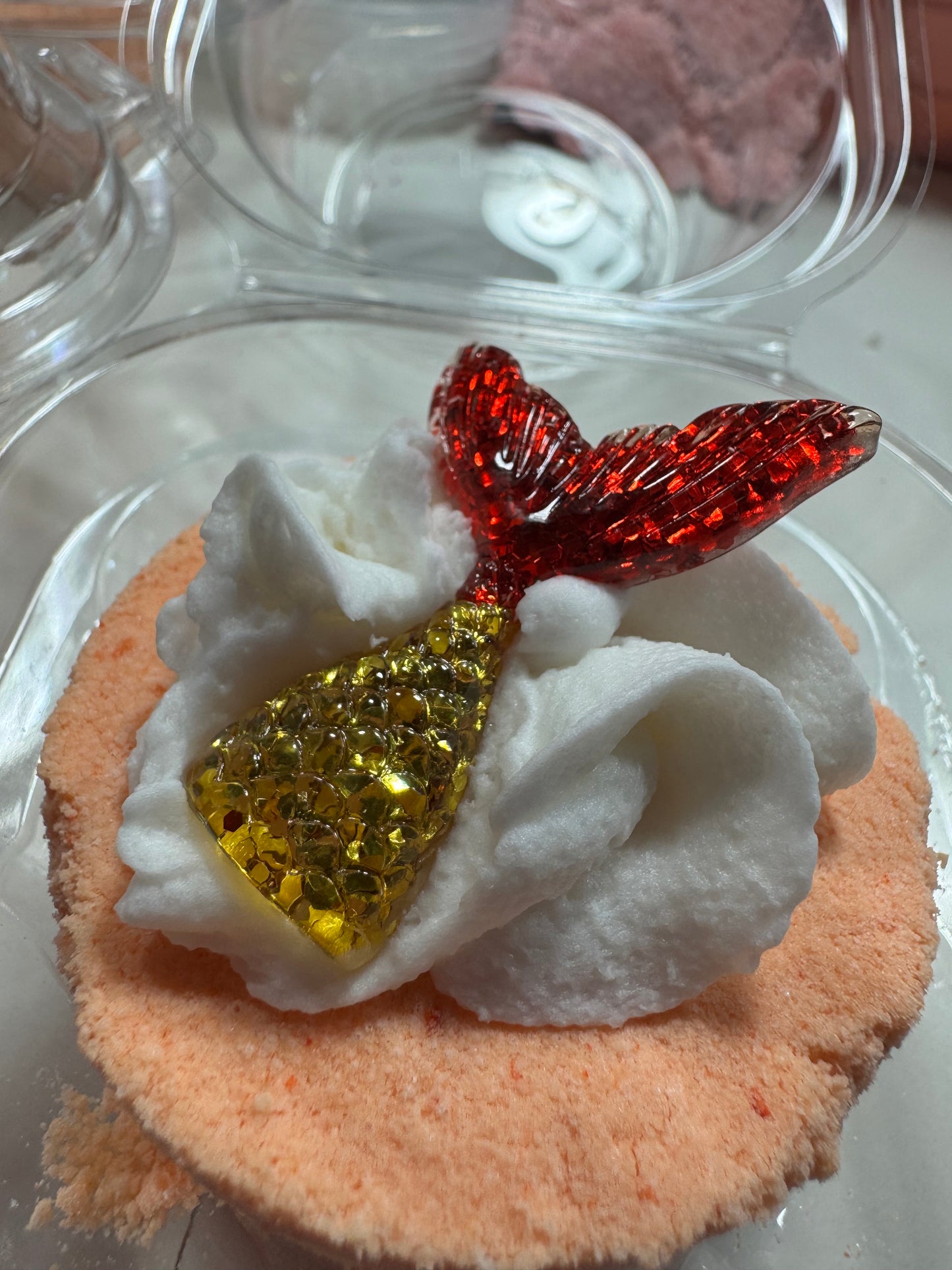 Bath Bomb - Bubble Frosting - Toy included