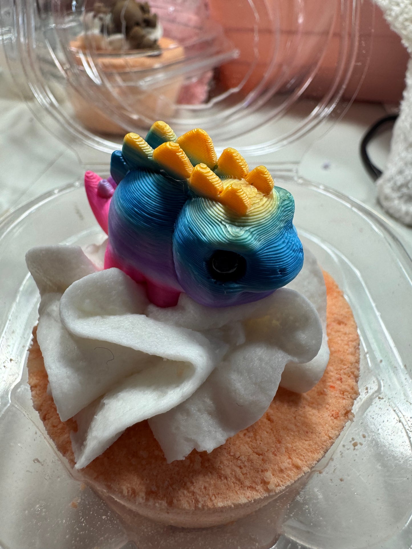 Bath Bomb - Bubble Frosting - Toy included