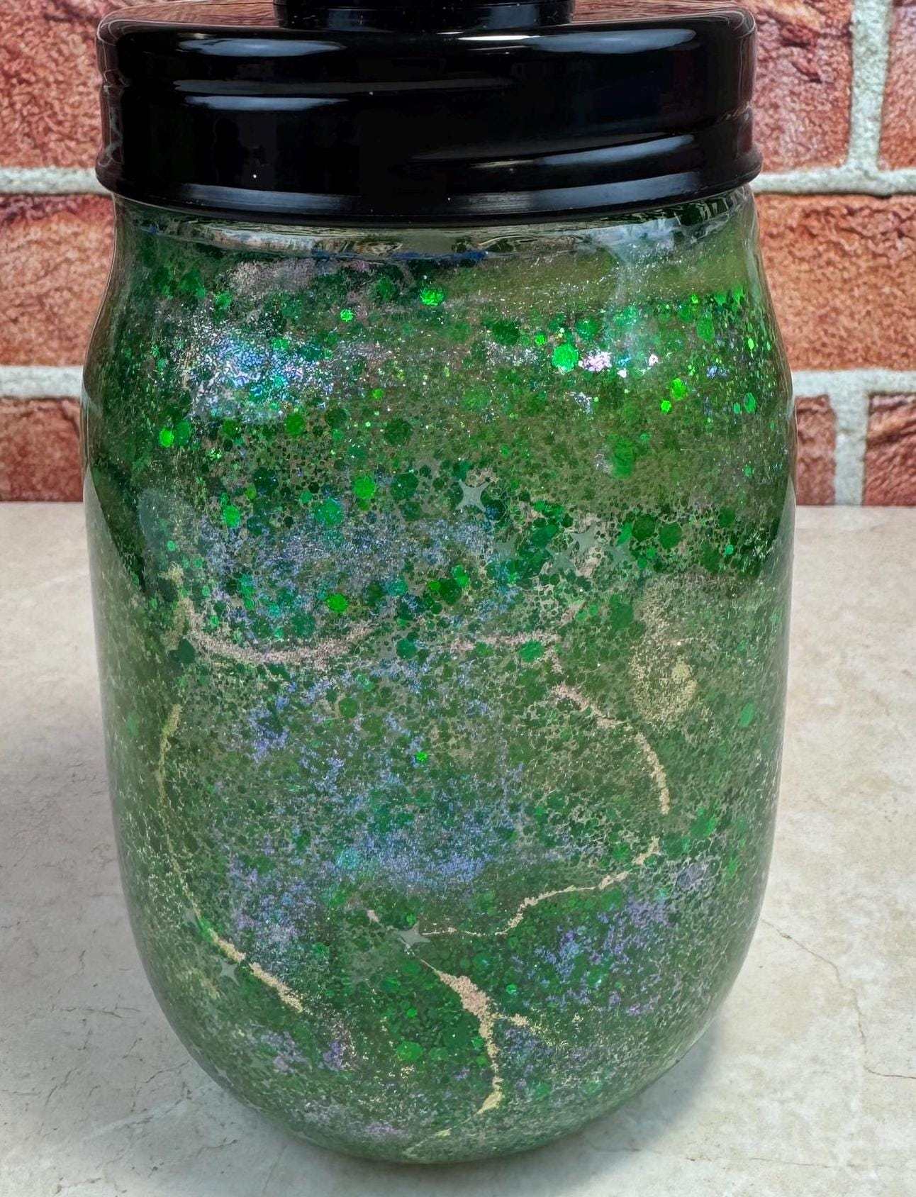 Green Liquid Soap Dispenser-Elegant Bathroom Decor & Kitchen Accessory