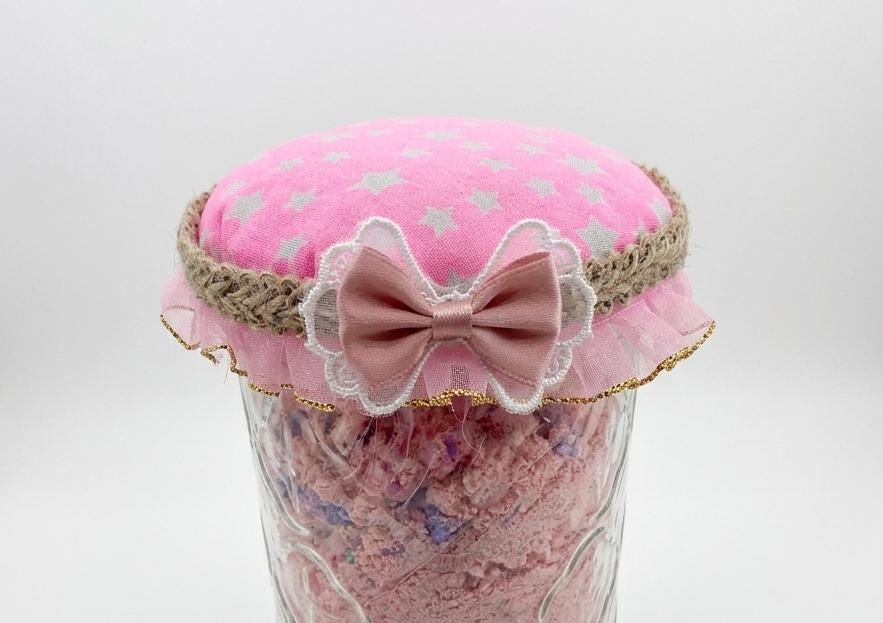 Pamper Jar - Cherry Almond bath bomb powder